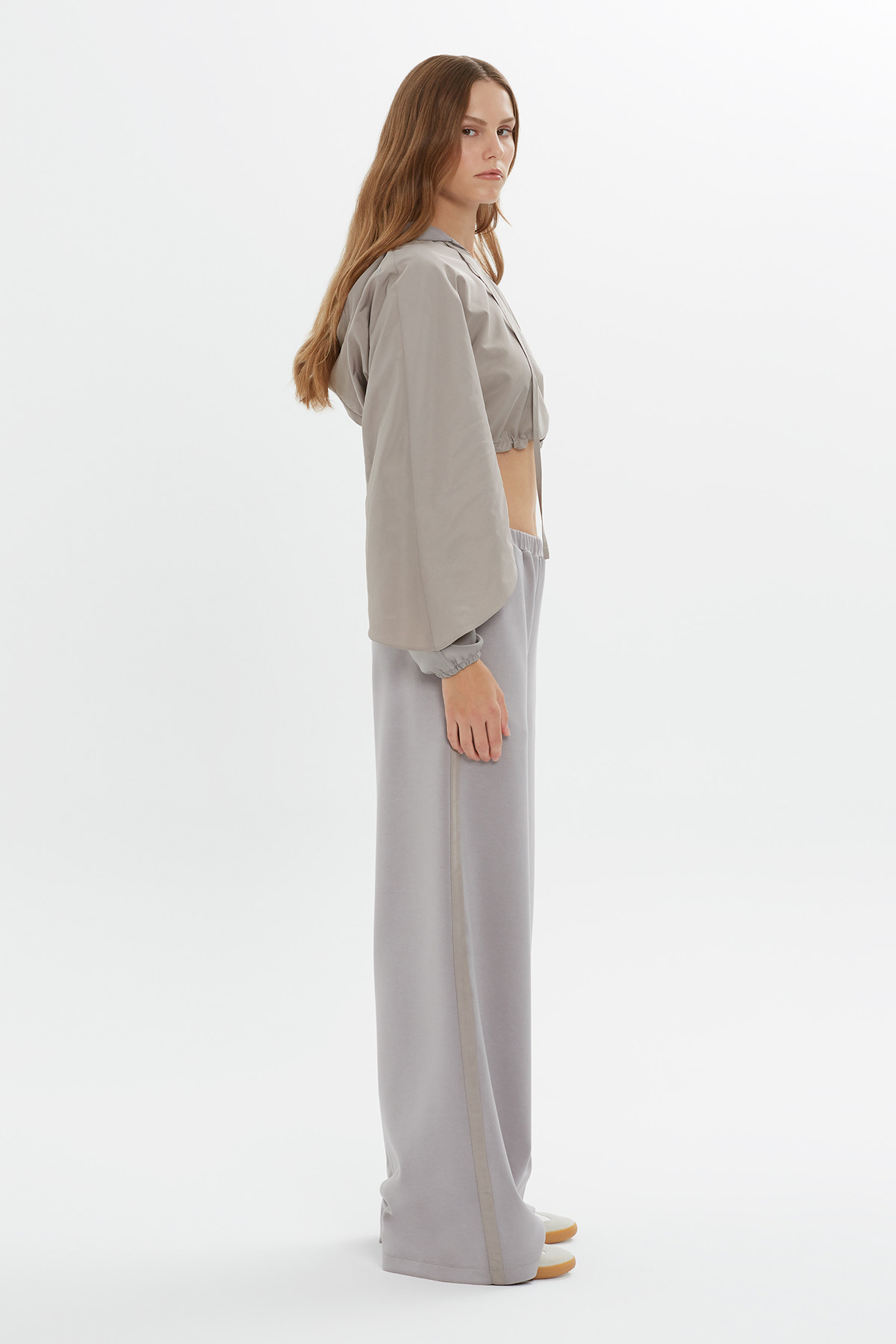 Kapüşonlu Büzgü Detaylı Crop Sweatshirt