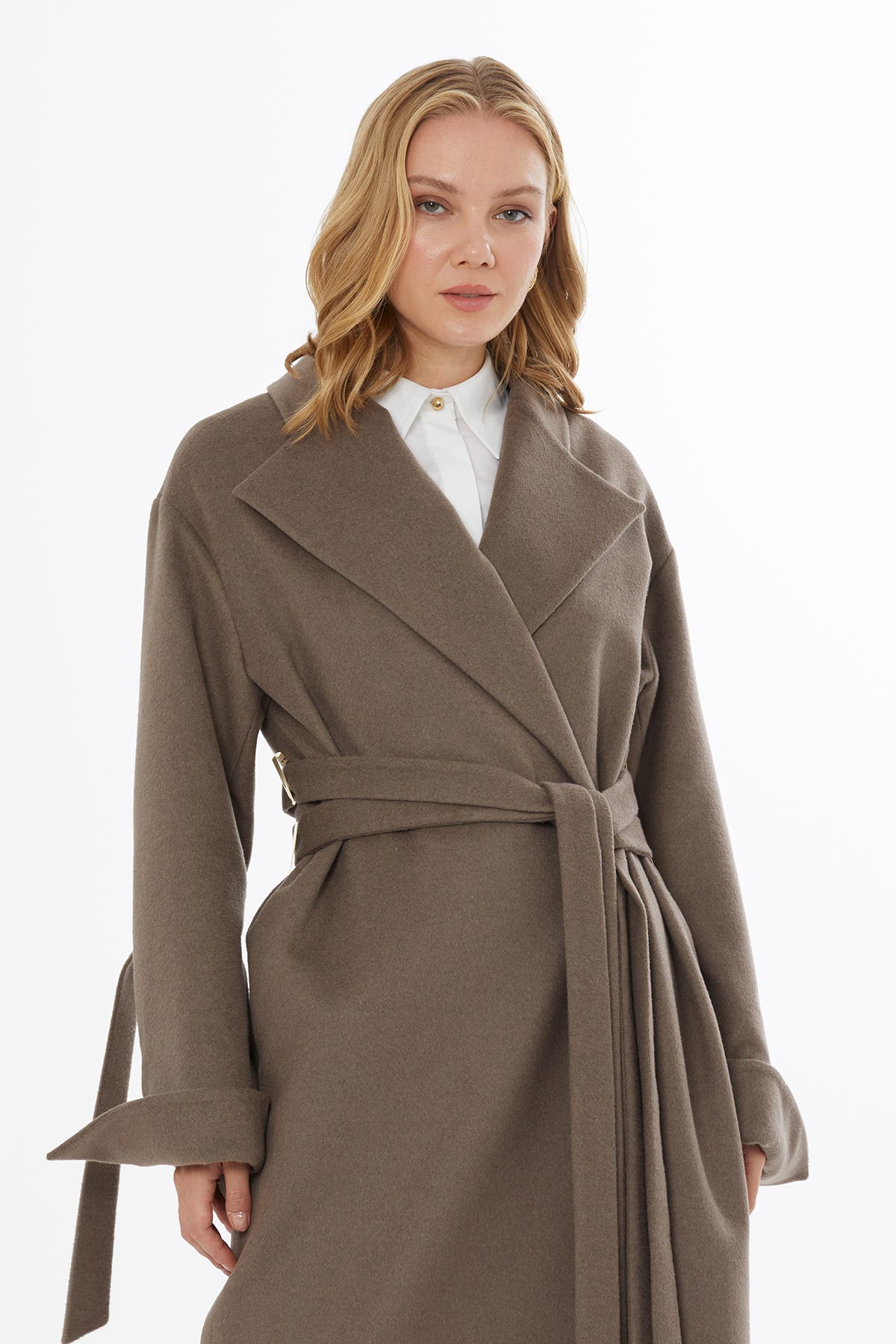 Çift Kemerli Oversize Düz Kaban