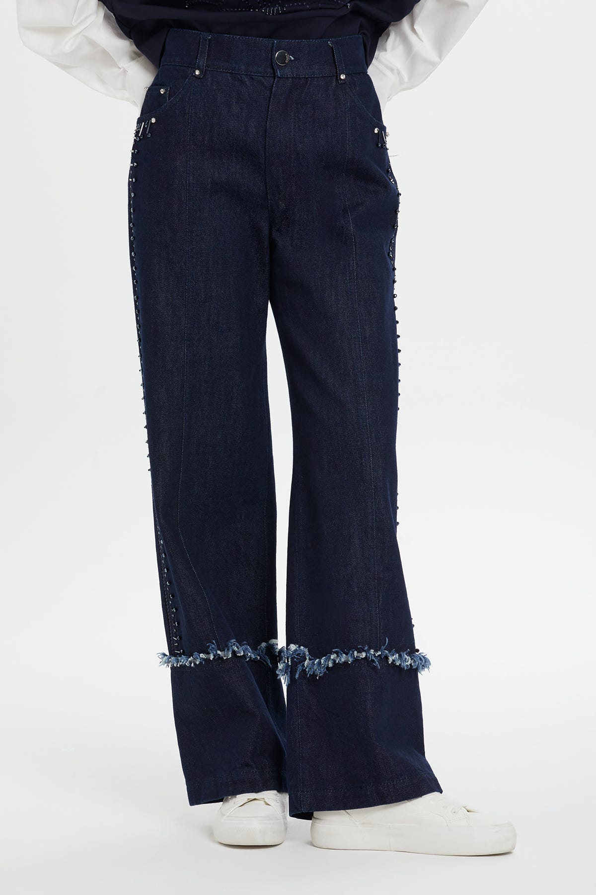İşleme Detaylı Geniş Paça Jean Pantolon