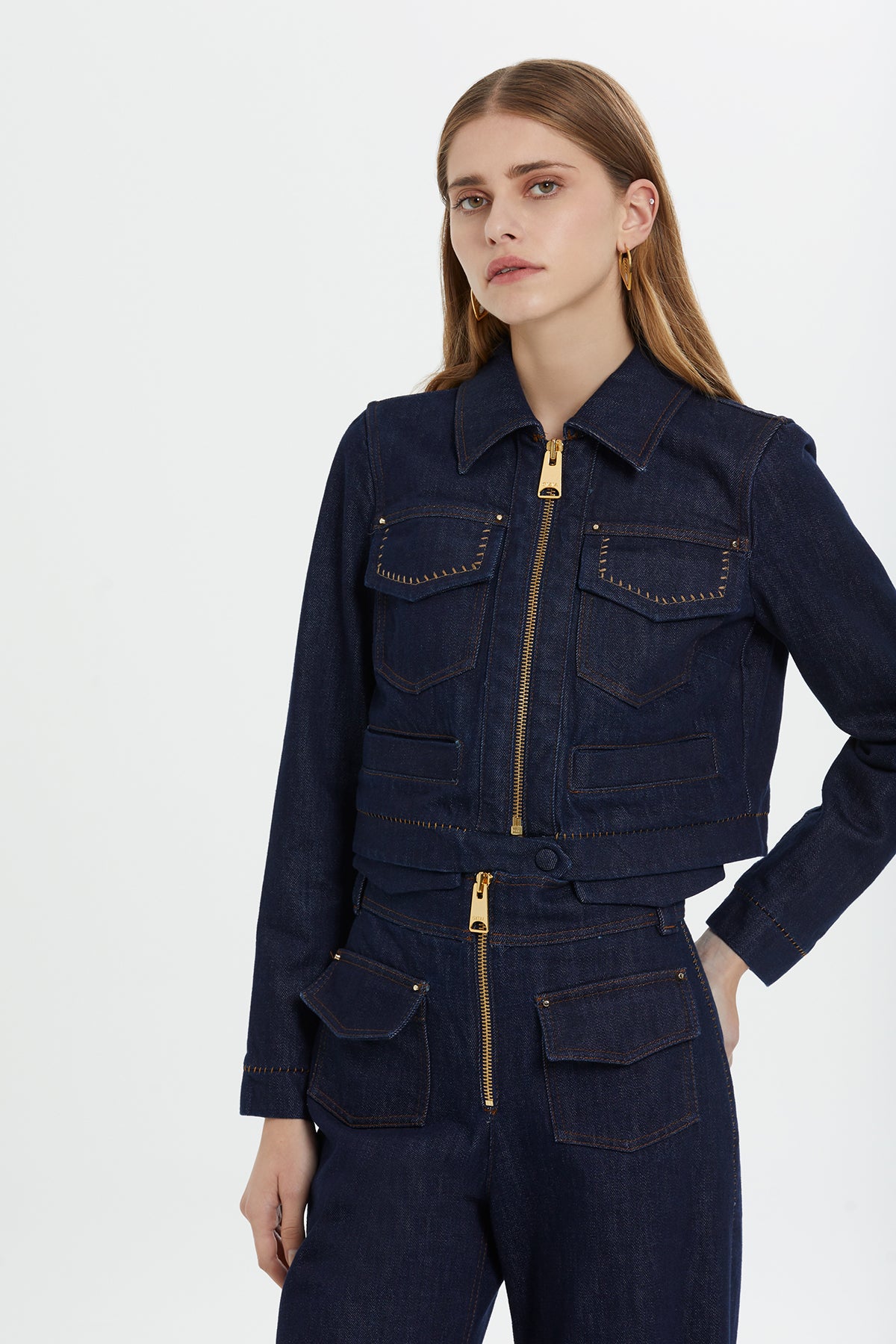 Zımba Detaylı Kısa Denim Ceket