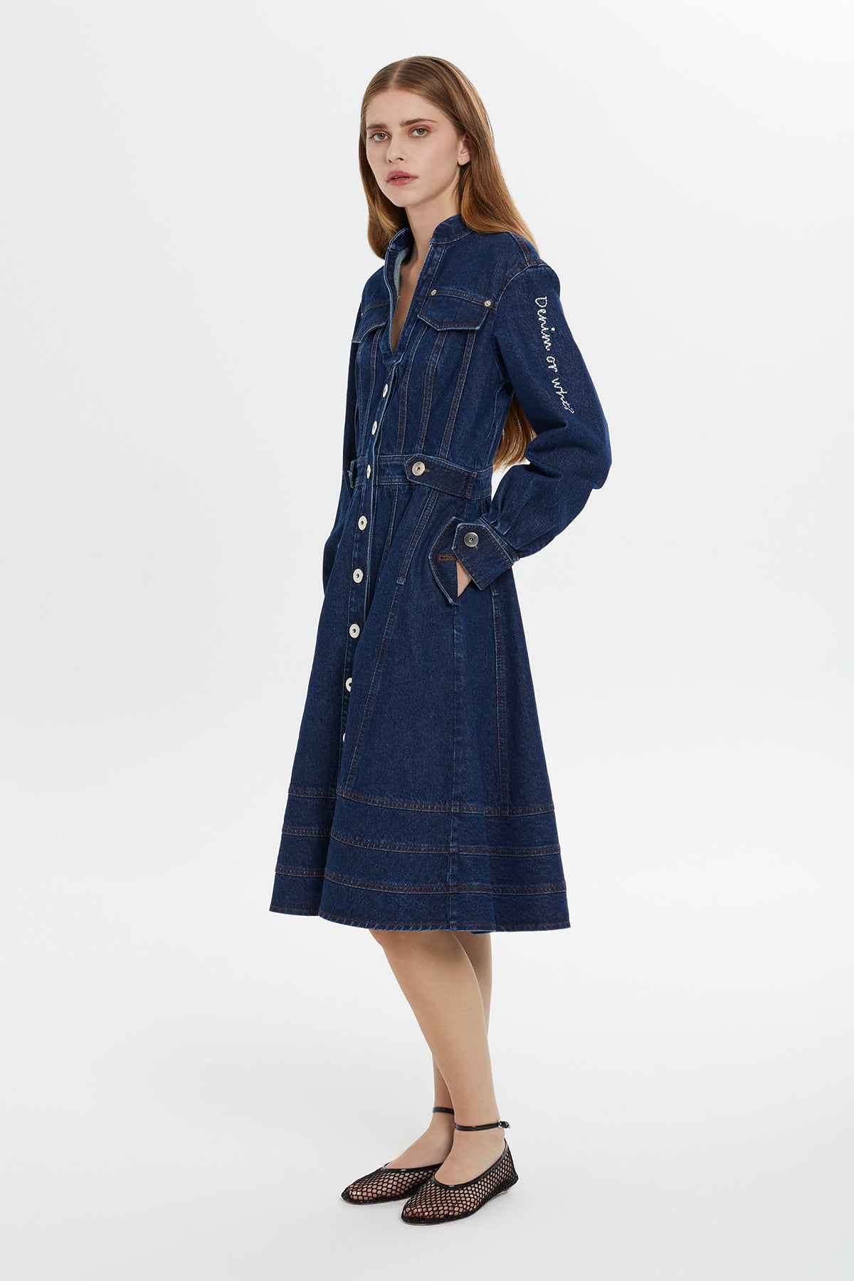 Düğme Detaylı Uzun Kollu Denim Midi Elbise