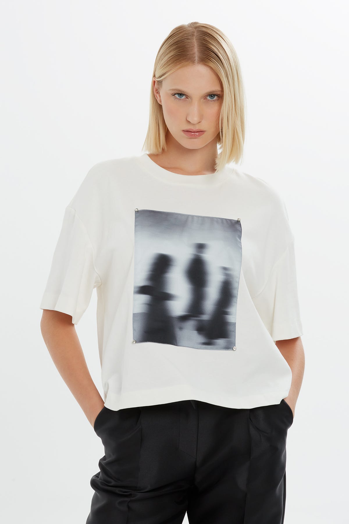 Baskı Detaylı Düşük Omuzlu Kısa Kollu Basic T-Shirt
