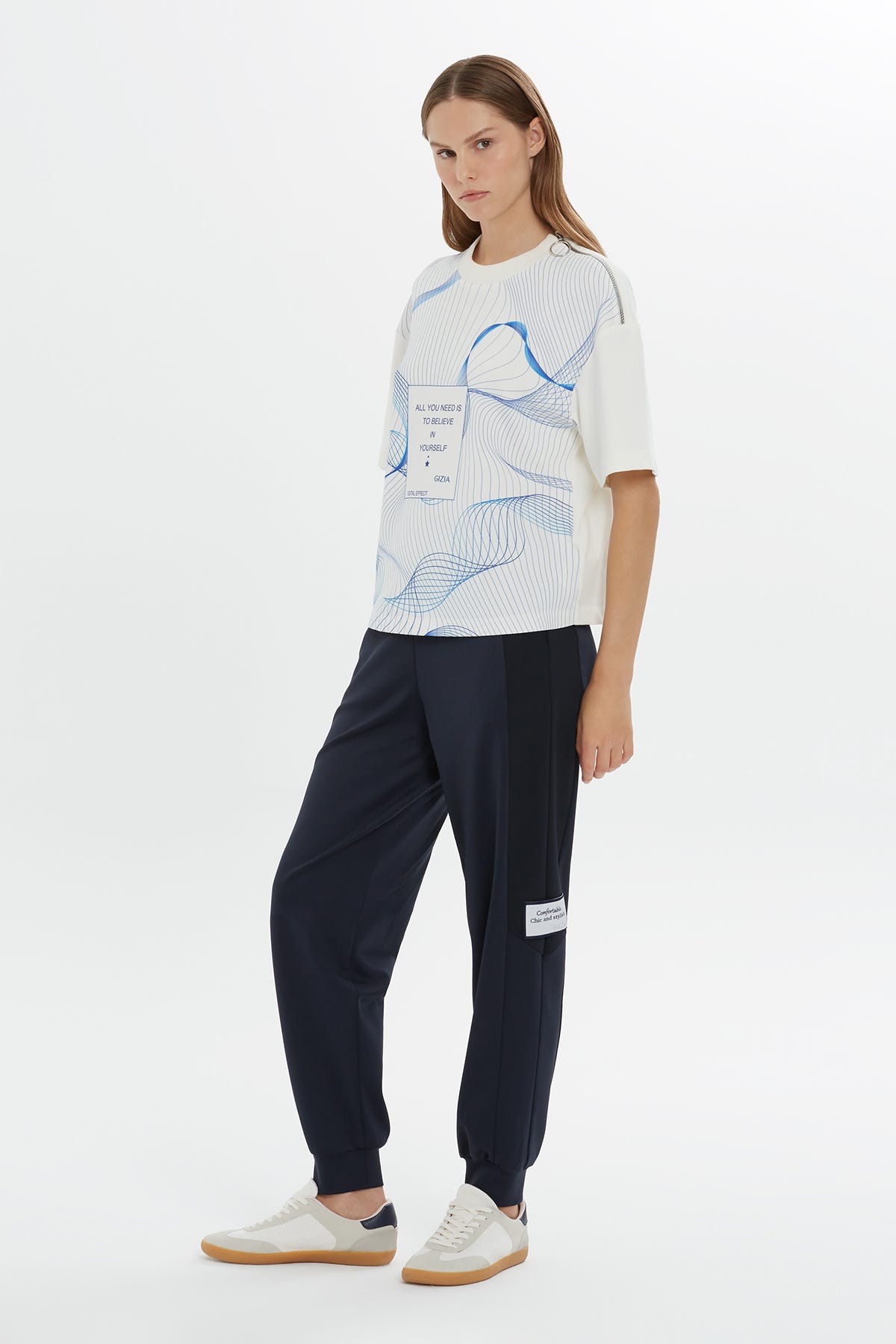 Grafik Desenli Kısa Kollu Ekru T-shirt