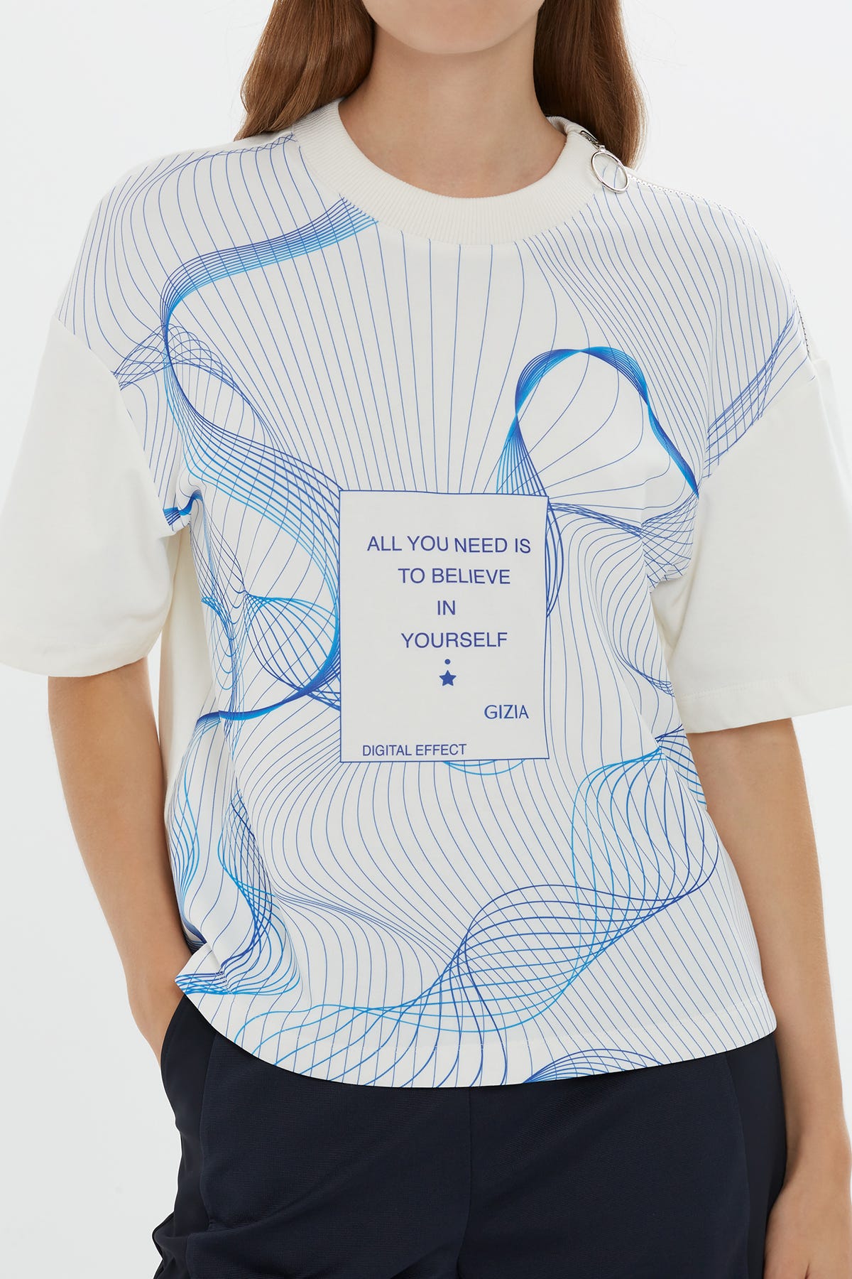Grafik Desenli Kısa Kollu Ekru T-shirt