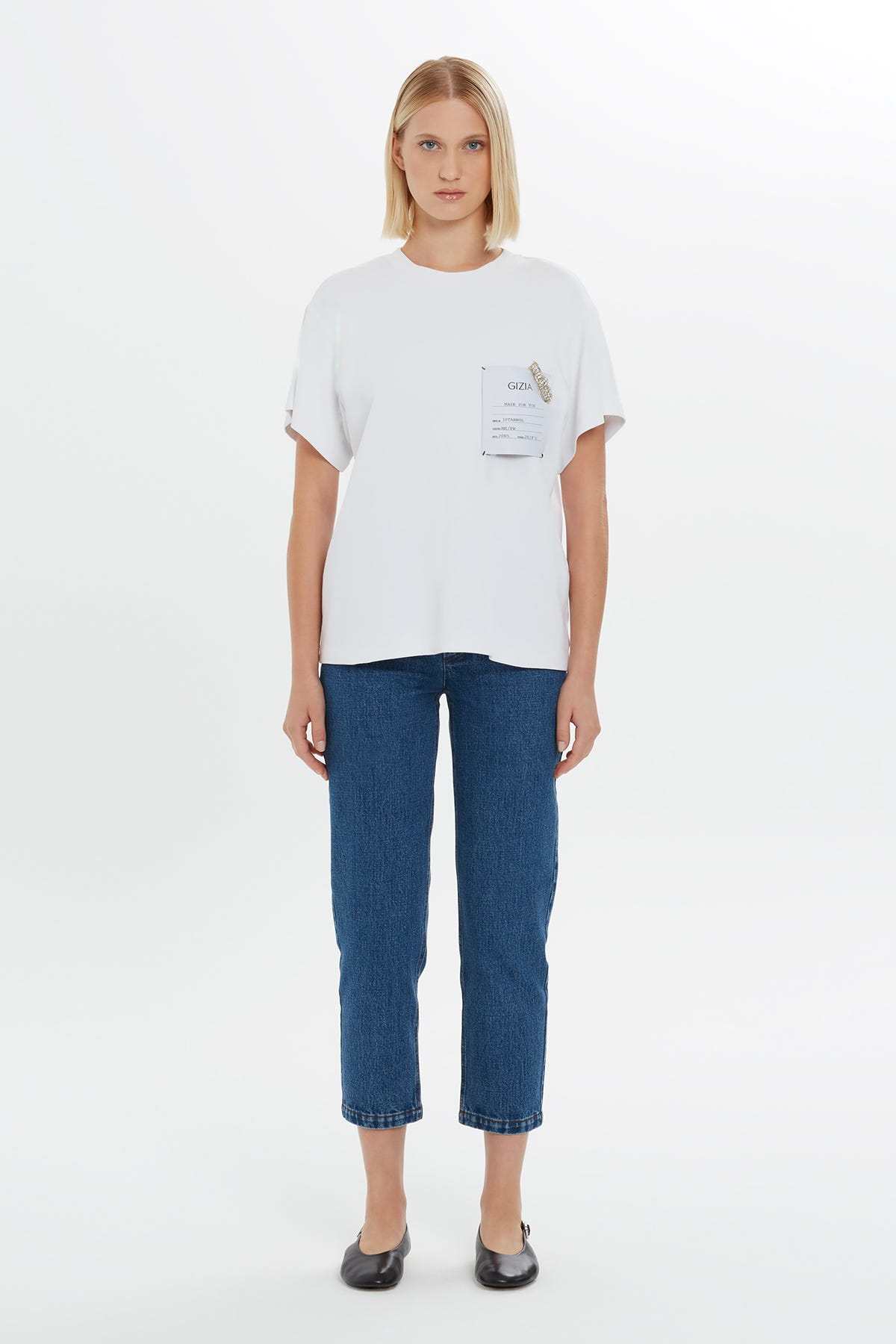 Etiket Ve Nakış Detaylı Kısa Kollu T-shirt