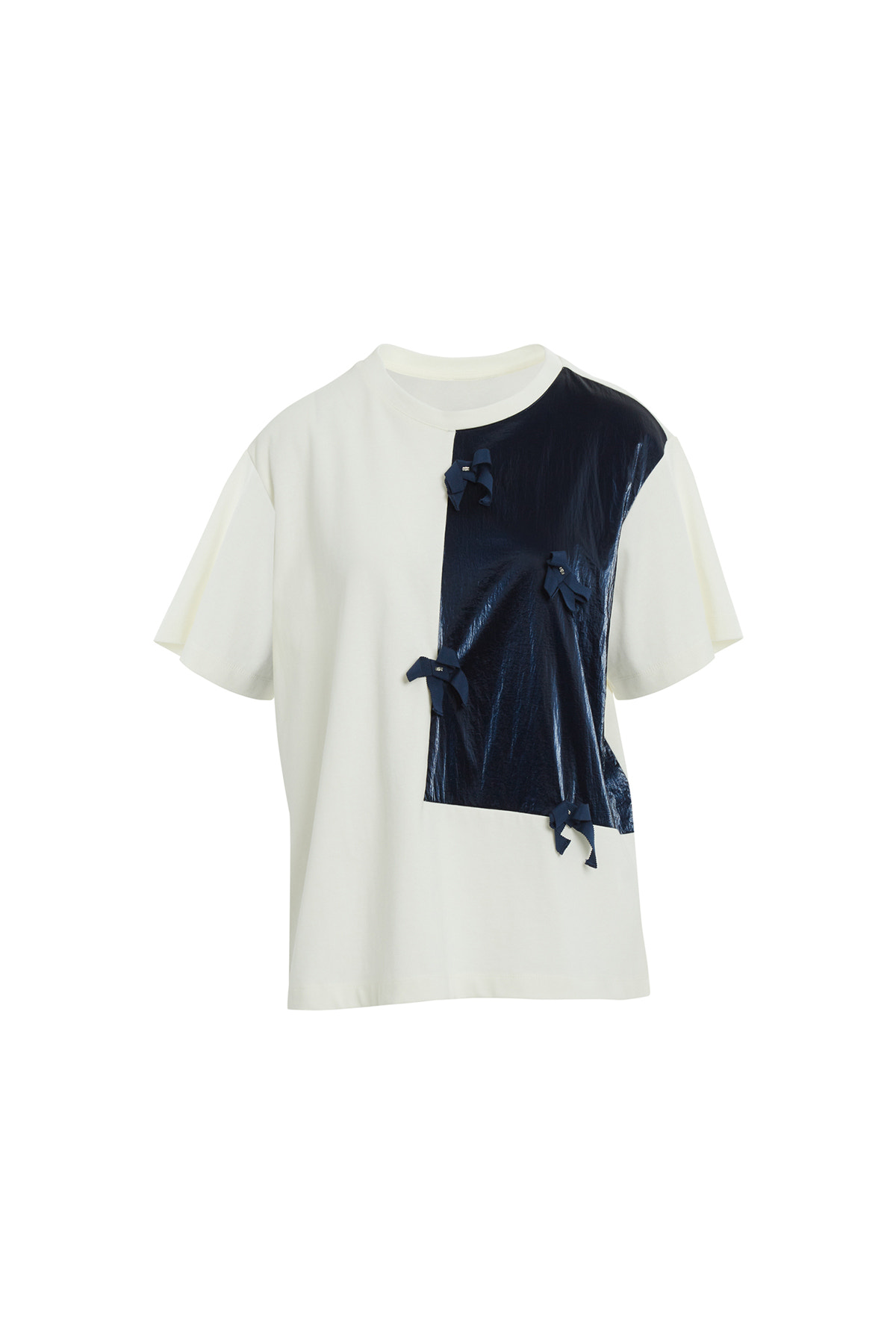 Kurdele İşlemeli Yuvarlak Yaka Kısa Kollu T-shirt