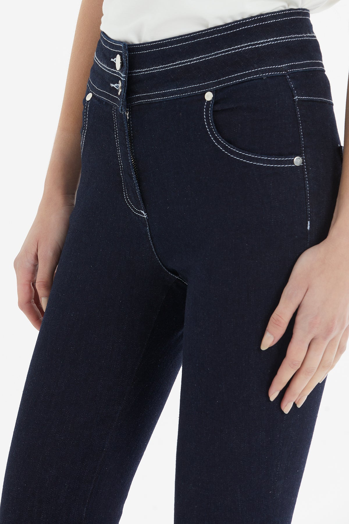 Yırtmaçlı Slim Fit Jean Pantolon