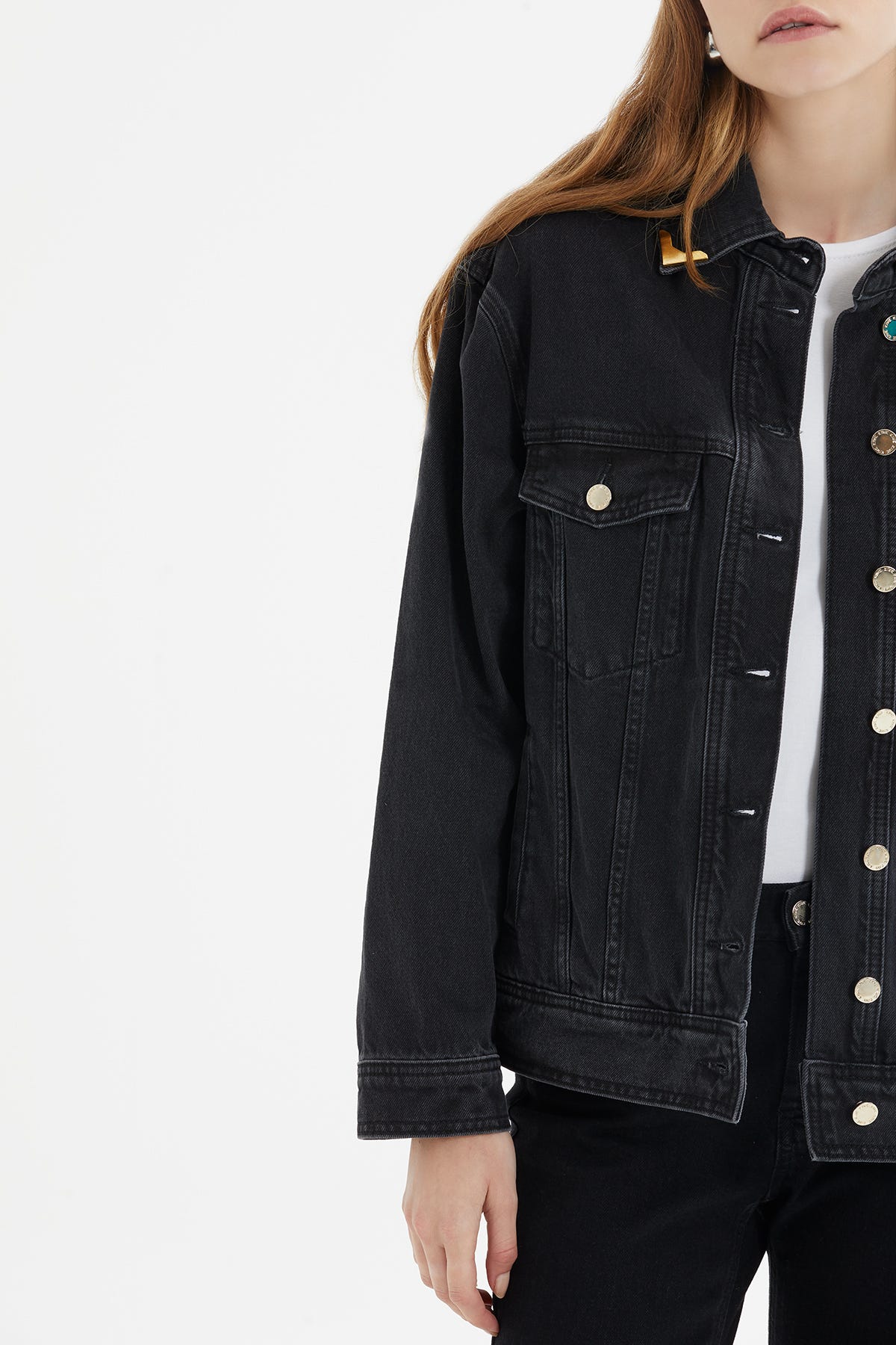 Yaka Aksesuar Detaylı Oversize Denim Ceket