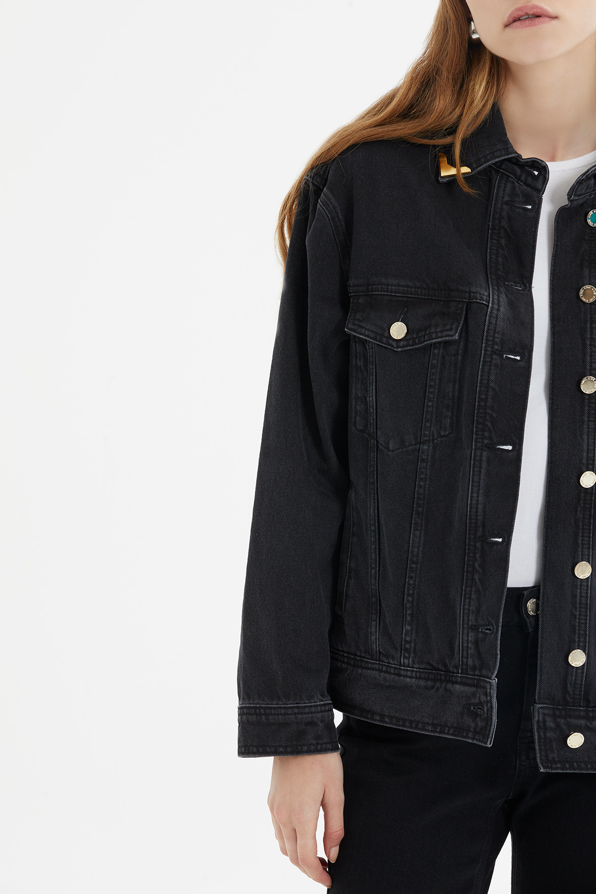 Yaka Aksesuar Detaylı Oversize Denim Ceket