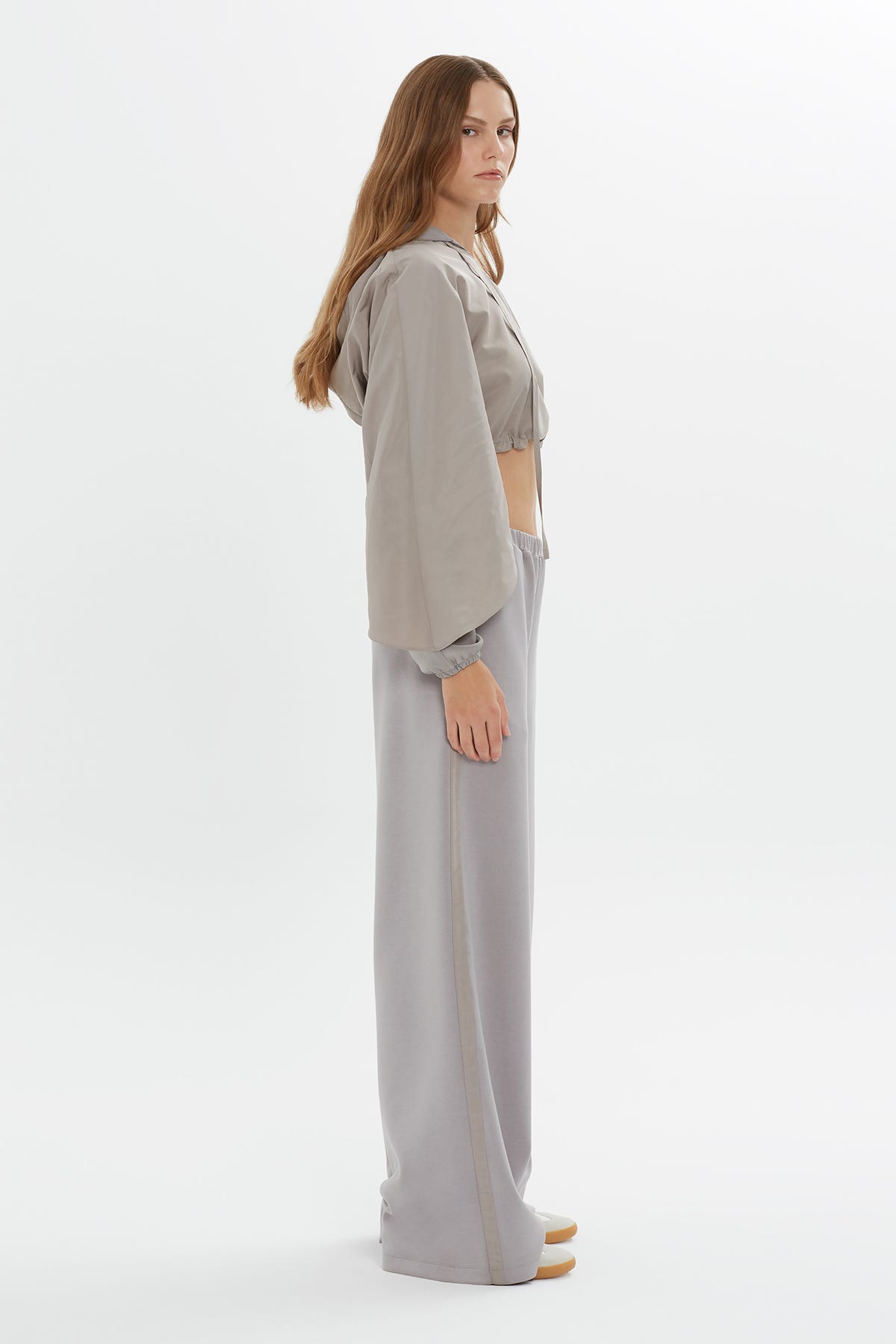 Kapüşonlu Büzgü Detaylı Crop Sweatshirt