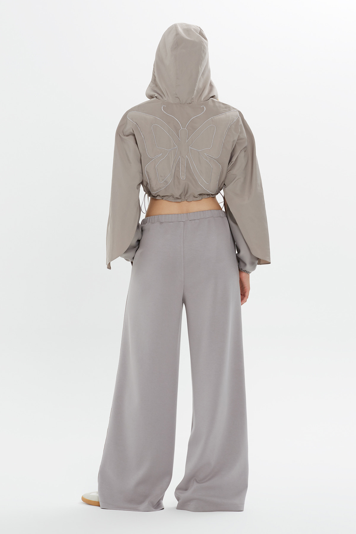 Kapüşonlu Büzgü Detaylı Crop Sweatshirt