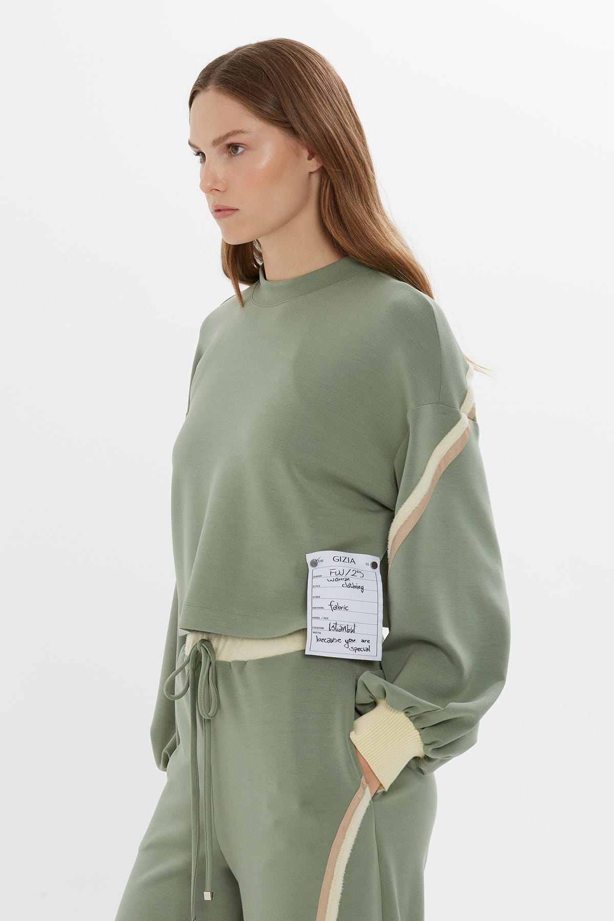 Şerit Detaylı Rahat Kesim Sweatshirt