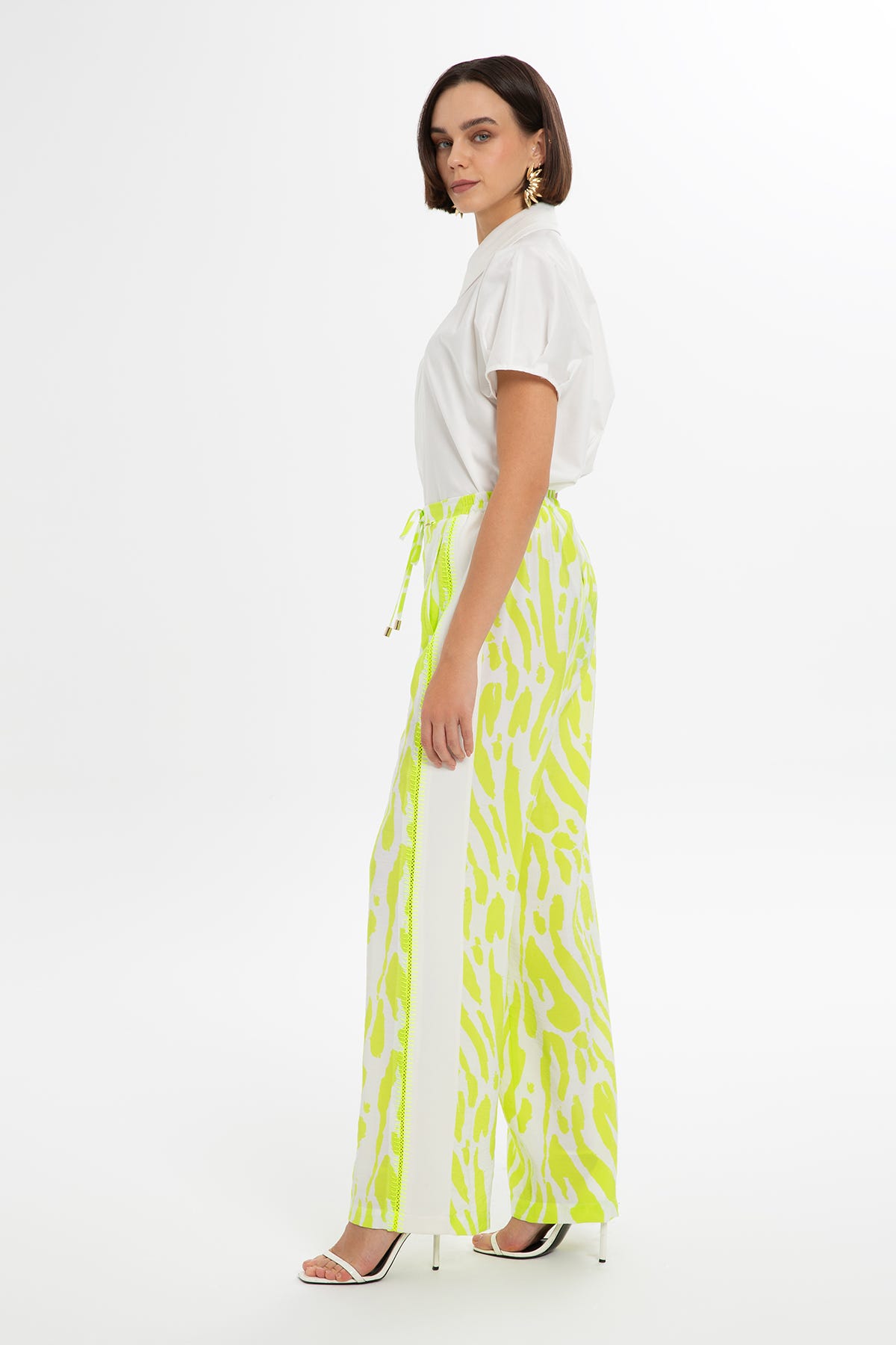 Rahat Kesim Neon Pantolon