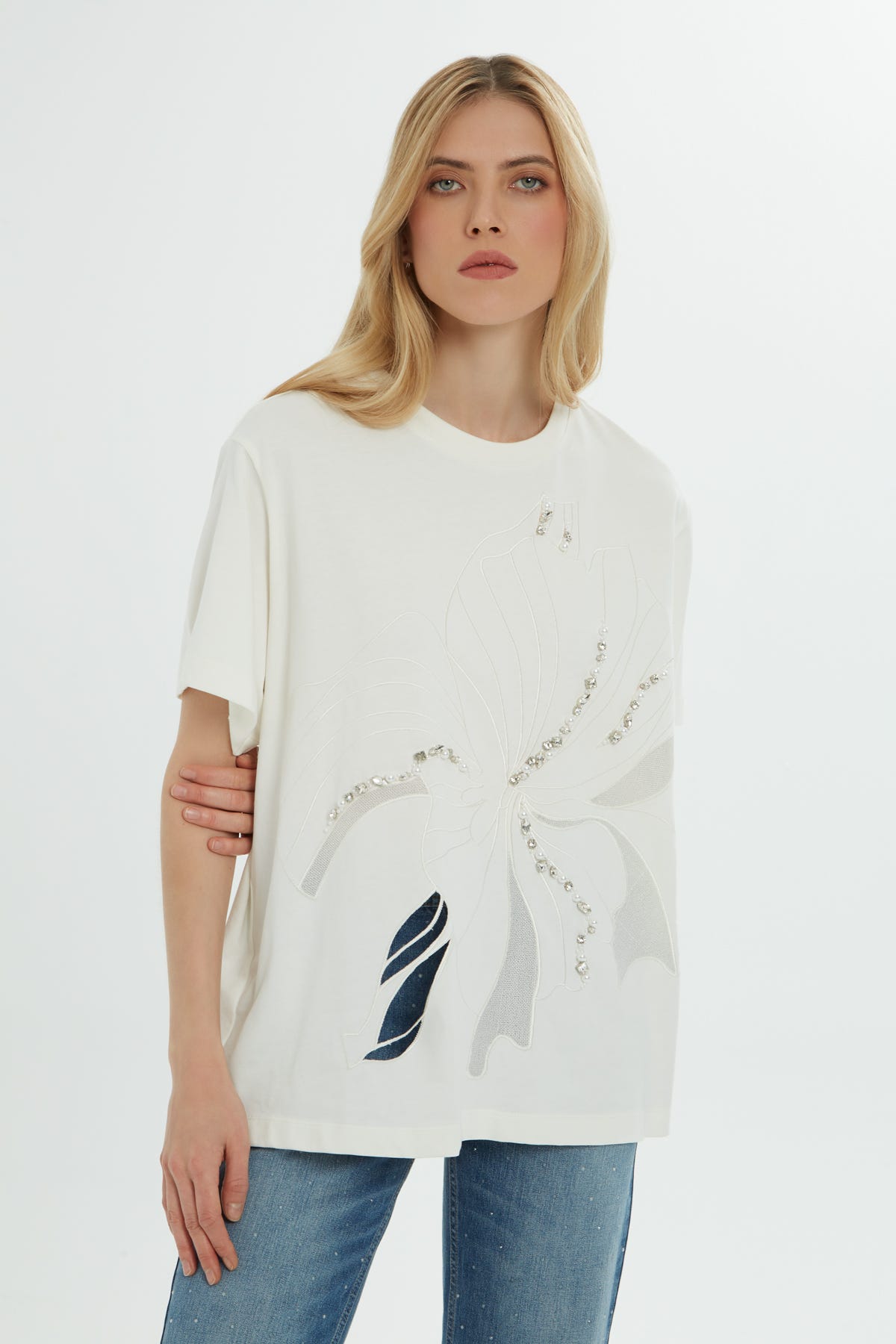 Nakışlı T-shirt