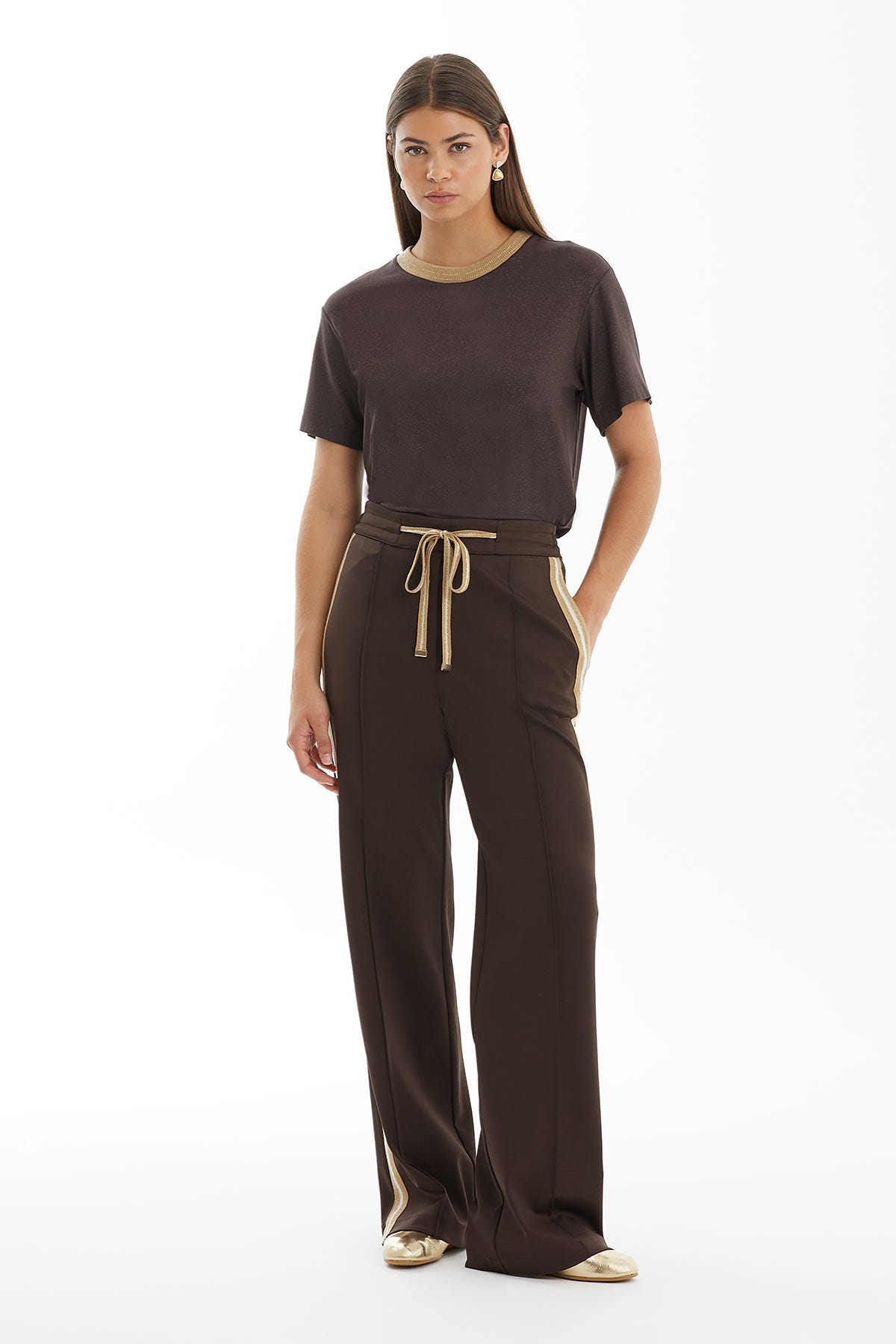 Yanları Detaylı Lastikli Kahverengi Eşofman Altı