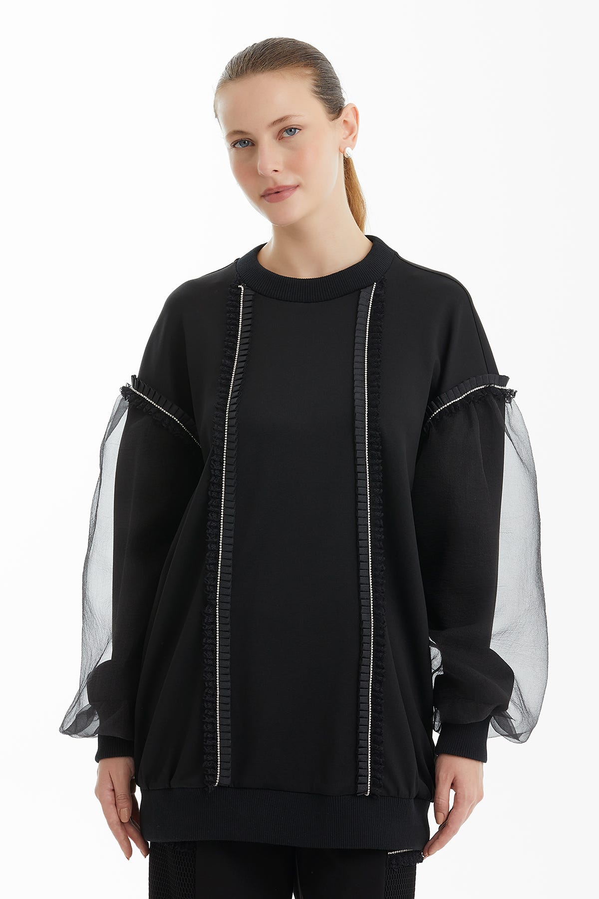 Taşlı Şerit Aksesuarlı Organze Detaylı Siyah Sweatshirt
