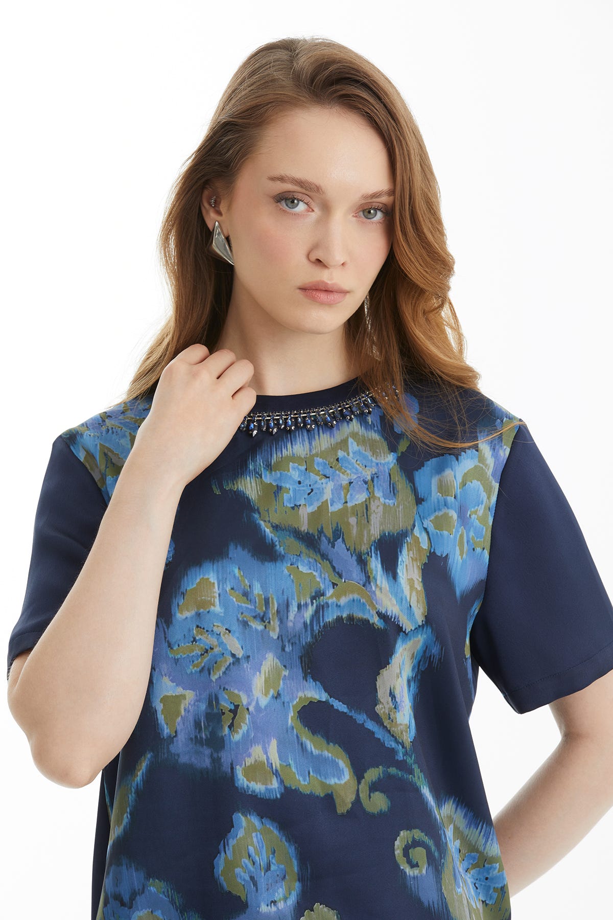 Baskılı Taş Aksesuarlı T-Shirt