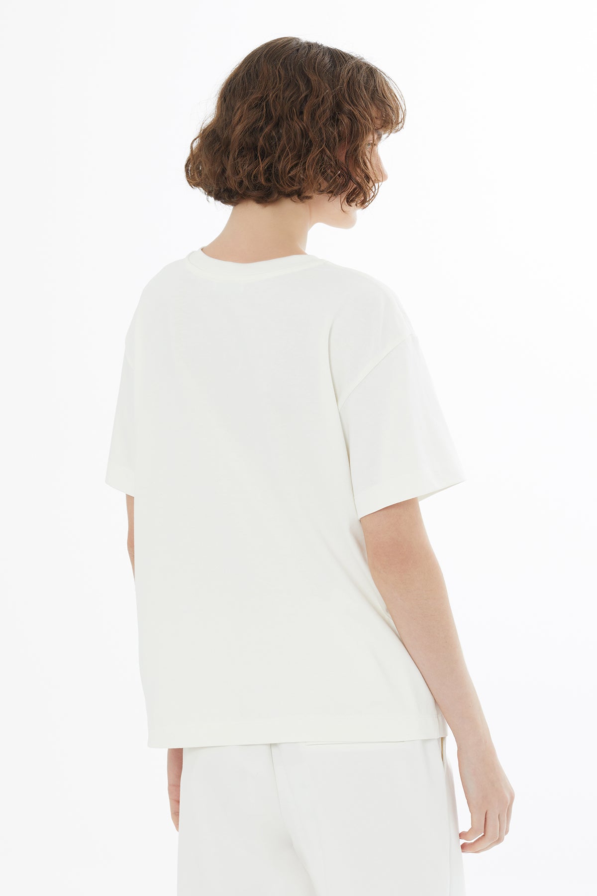 Nakış Ve Taş Yapıştırma Detaylı Ekru T-Shirt