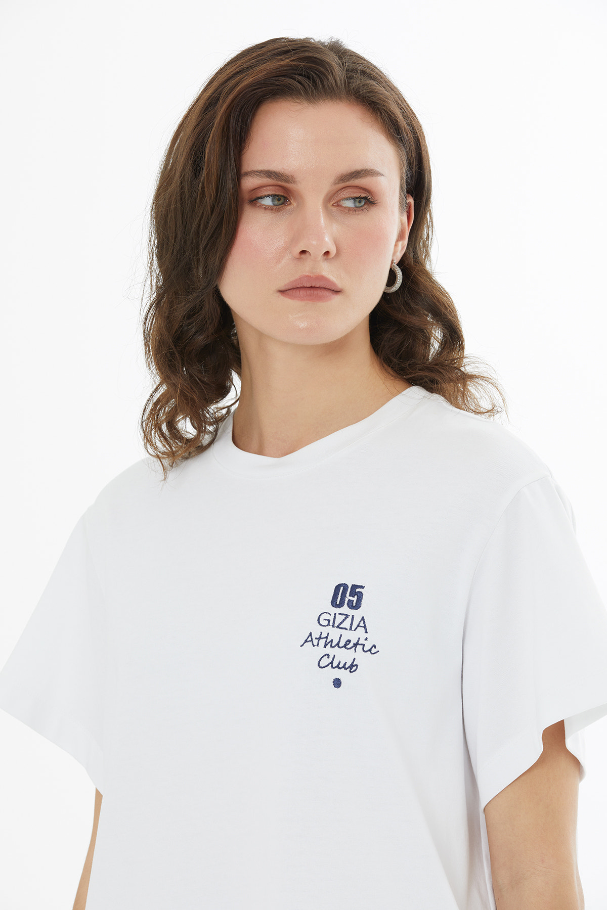 Taş Baskılı Oversize Beyaz T-Shirt