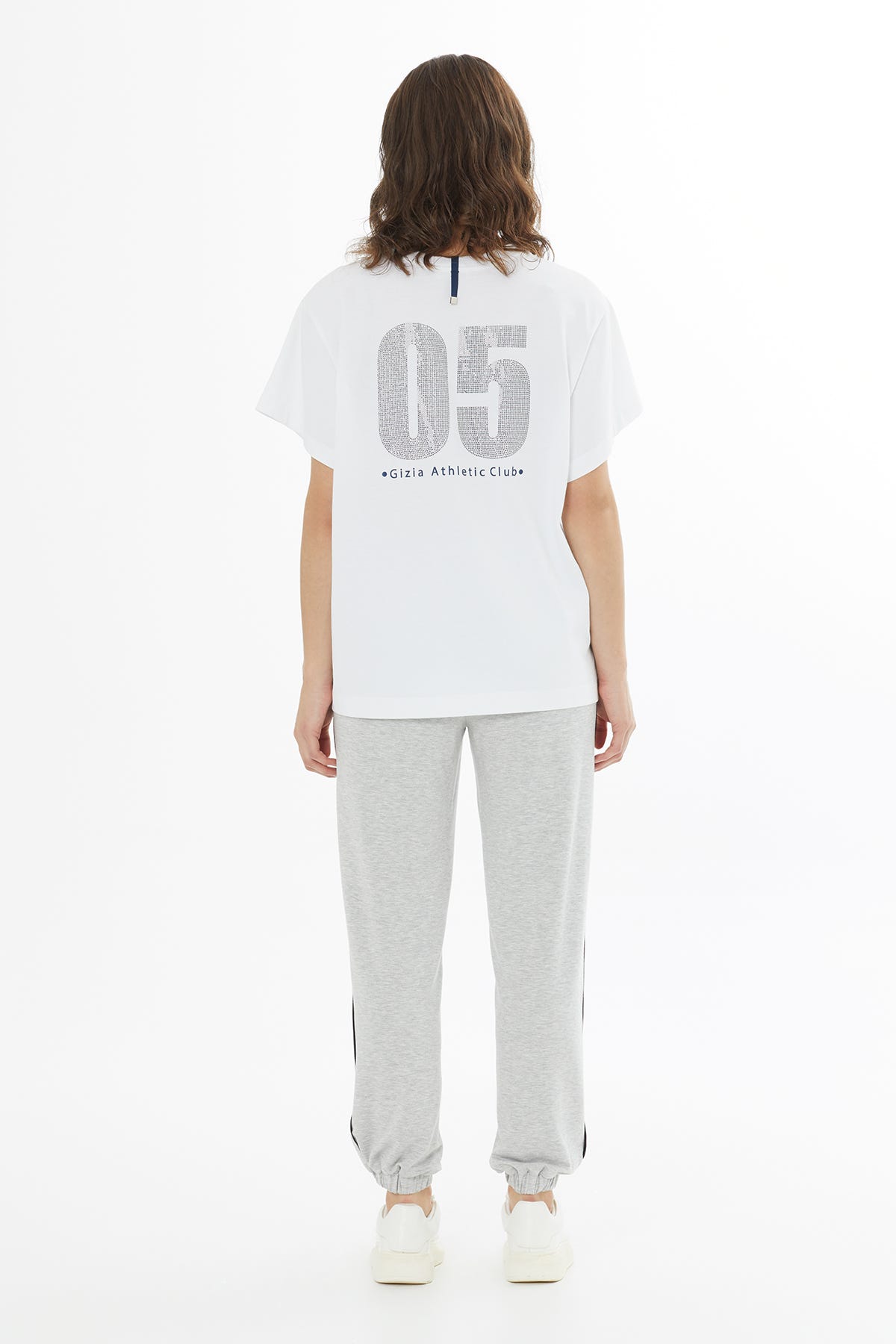 Taş Baskılı Oversize Beyaz T-Shirt