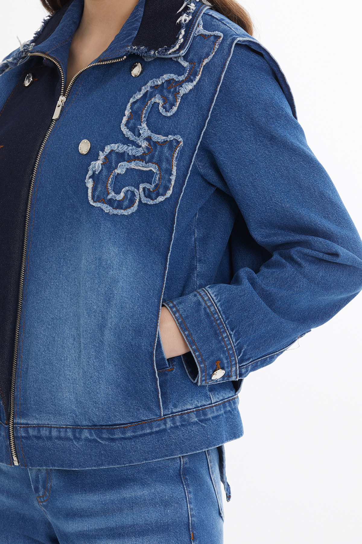 Nakışlı Mavi Denim Ceket