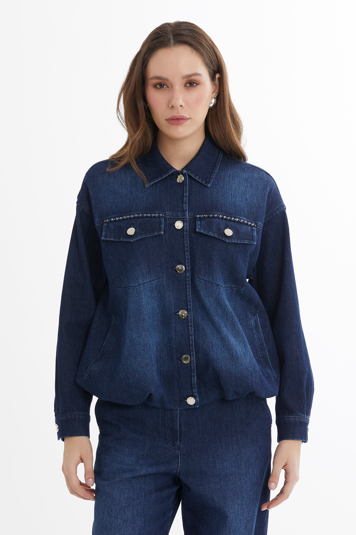 İşleme Detaylı Düğmeli Denim Ceket
