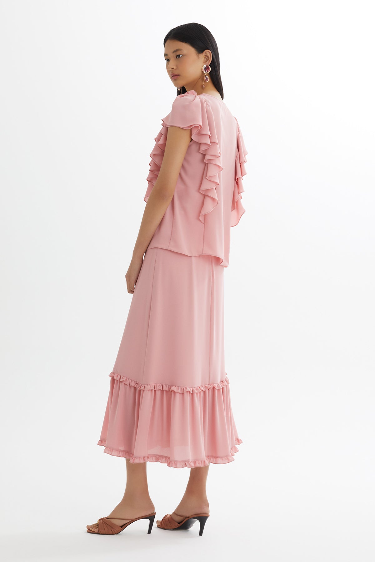 Volanlı Bluz Ve Büzgülü Etekli Pembe Takım