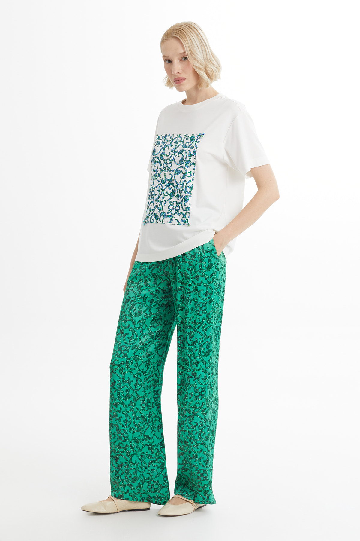 Baskı Desen Ve İşleme Detaylı Ekru T-Shirt